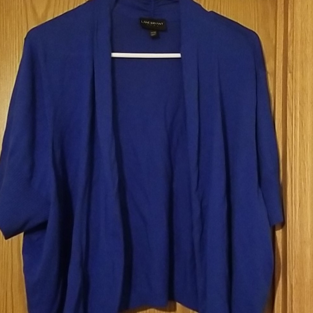 Blue short sleeve, shorter length, cardigan